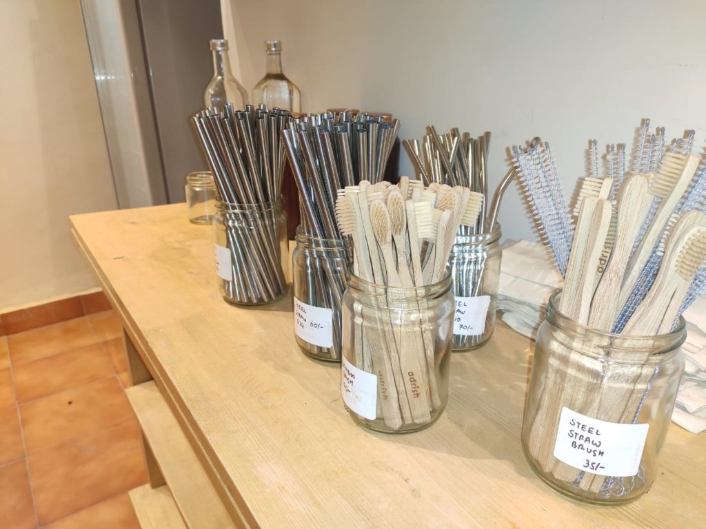 Metal straws and bamboo toothbrushes. Photo© Adrish Zerowaste Organic Store