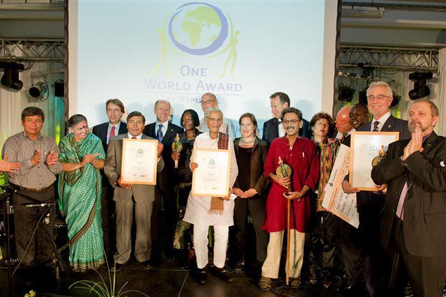 Bhaskar Save receives the 'One World Award for Lifetime Achievement' from the International Federation of Organic Agriculture Movements (IFOAM) in Germany, 2010 -Pure & Eco India